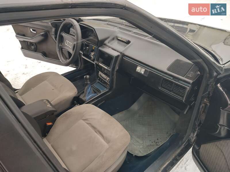Седан Audi 100 1987 в Чернівцях