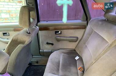 Седан Audi 100 1989 в 