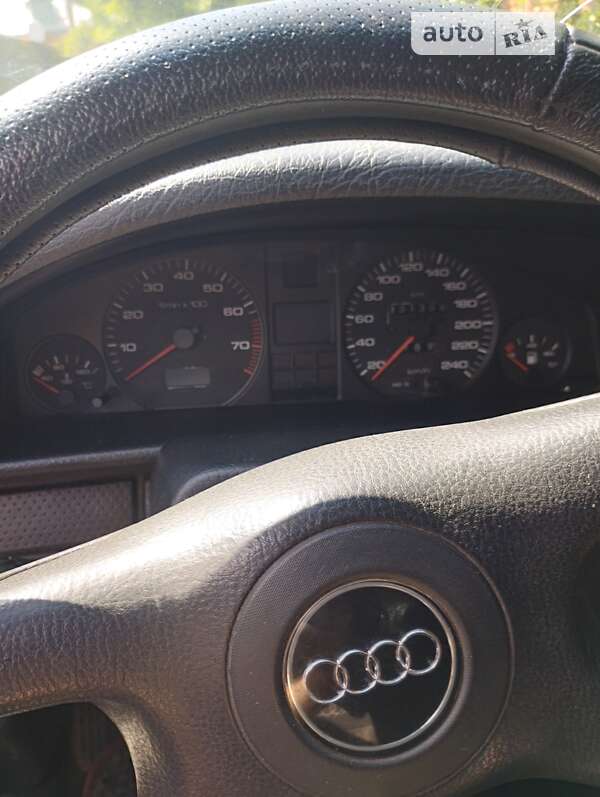 Седан Audi 100 1993 в Полтаве