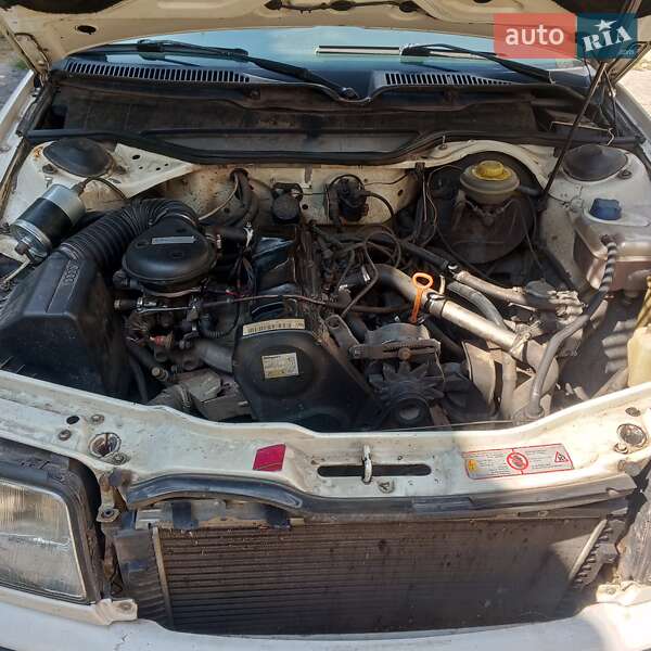 Седан Audi 100 1992 в Чернигове