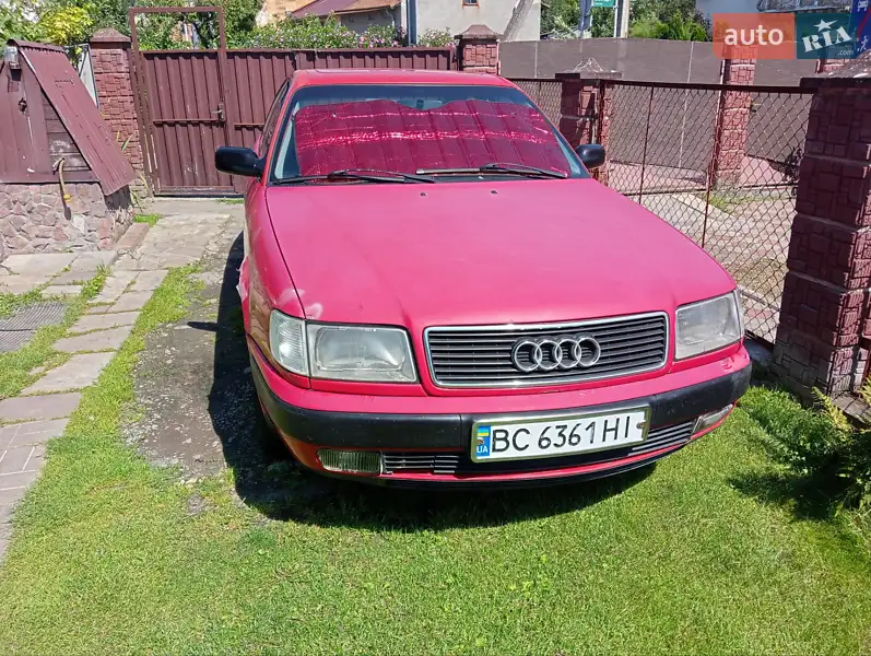 Audi 100
