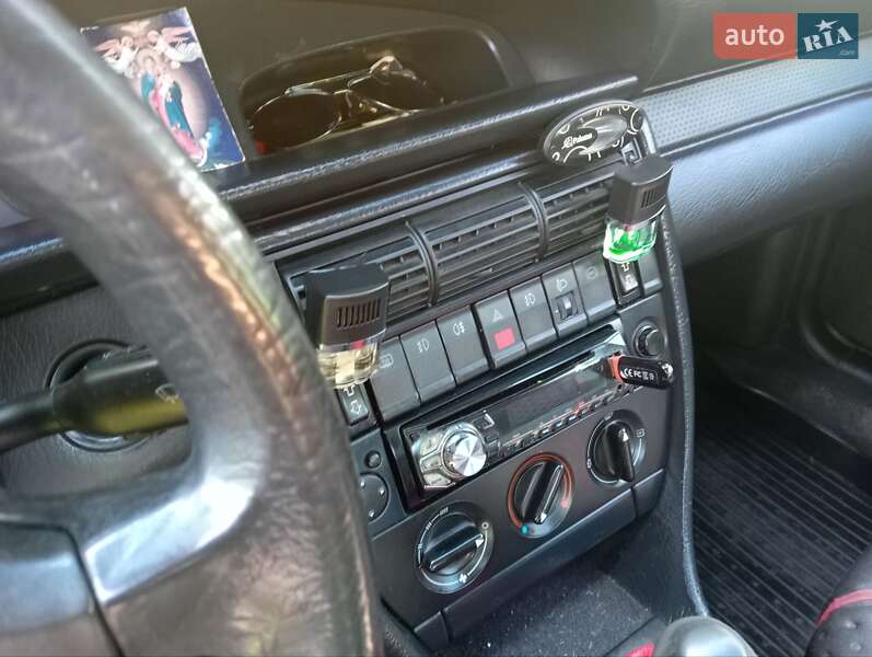 Седан Audi 100 1991 в Львове