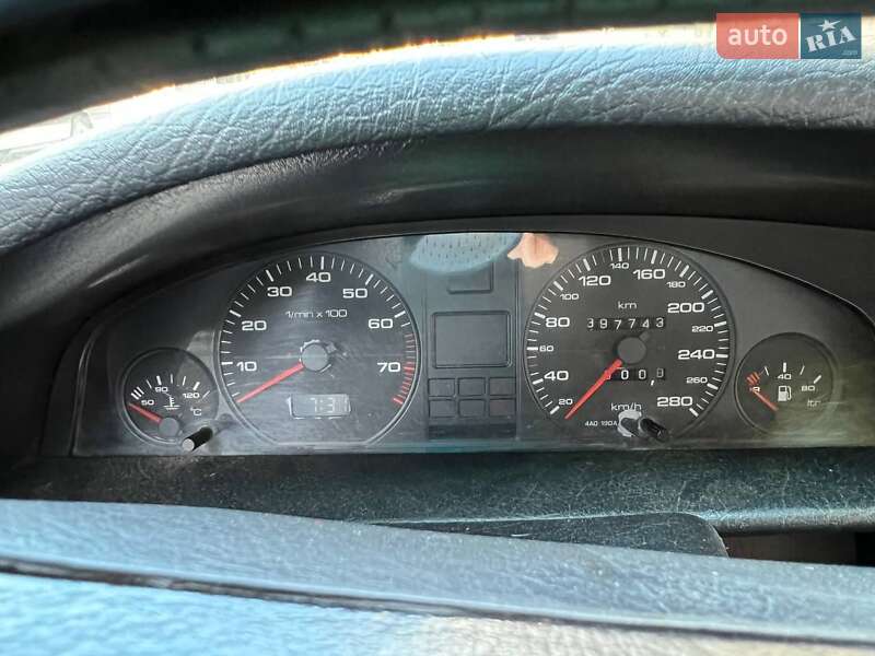 Седан Audi 100 1993 в Киеве