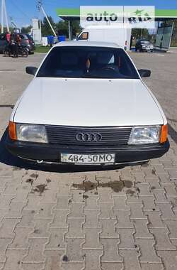 Седан Audi 100 1990 в Черновцах