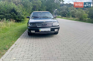 Седан Audi 100 1991 в Сваляве