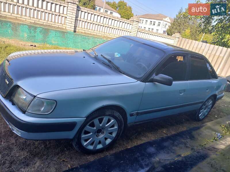 Седан Audi 100 1992 в Песчанке