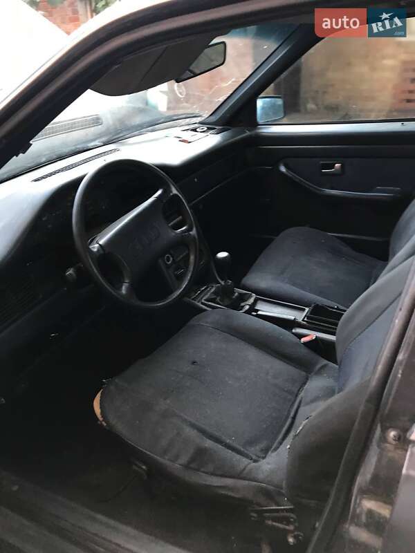 Седан Audi 100 1989 в Луцке