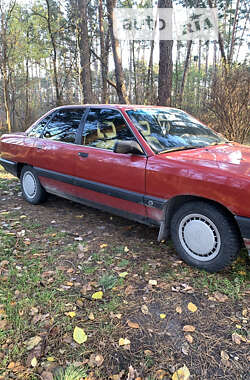 Седан Audi 100 1989 в Обухове