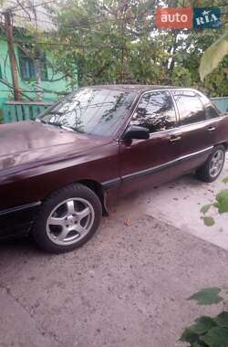 Седан Audi 100 1984 в Одессе