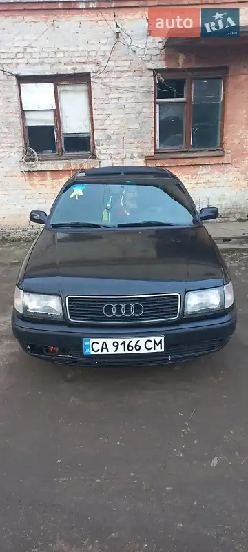 Audi 100
