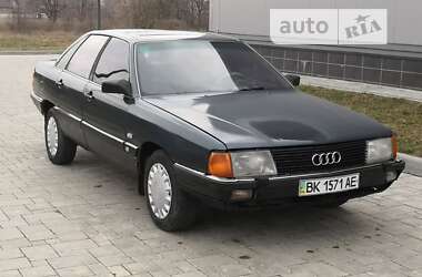 Седан Audi 100 1987 в Здолбуніві