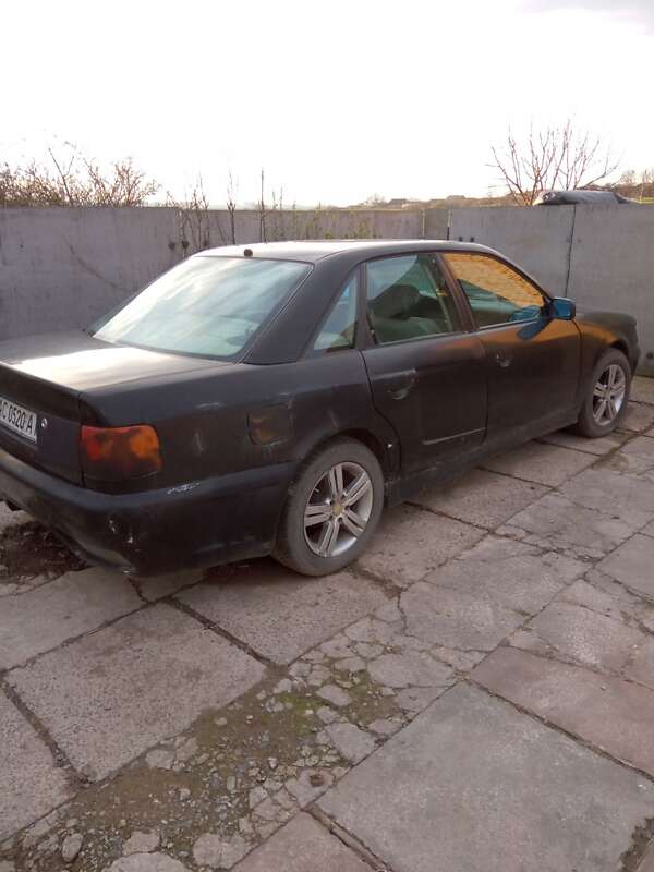 Седан Audi 100 1991 в Нововолынске