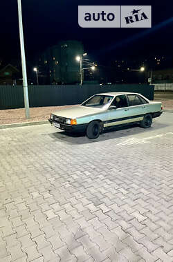 Седан Audi 100 1985 в Хмельницком