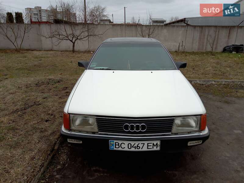 Audi 100 1985 Audi 100 1985