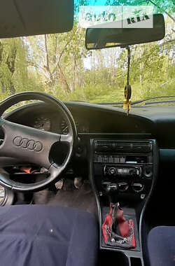Седан Audi 100 1991 в Кельменцах