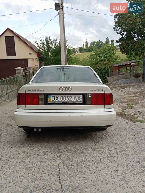 Седан Audi 100 1993 в Каменец-Подольском