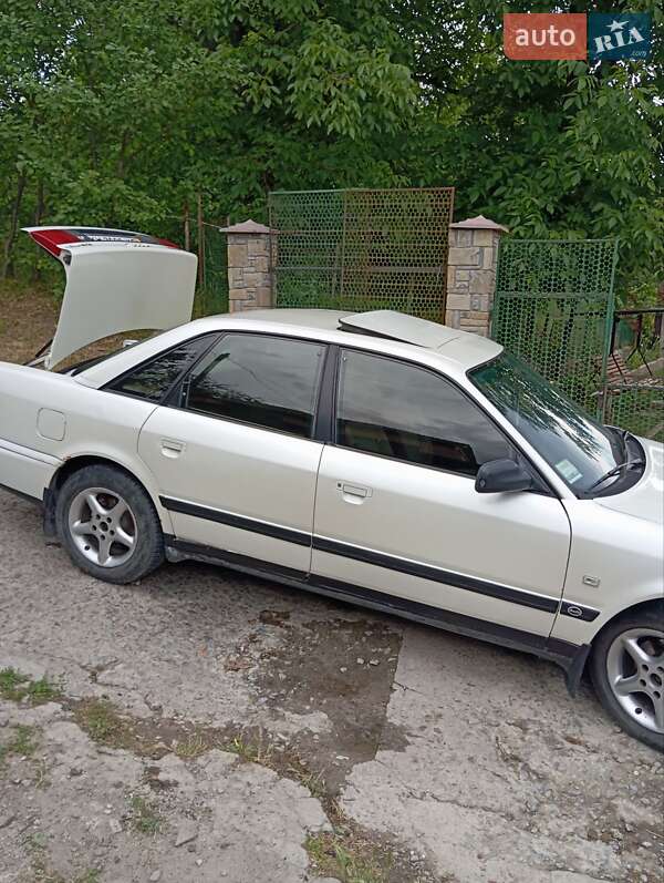 Седан Audi 100 1993 в Каменец-Подольском