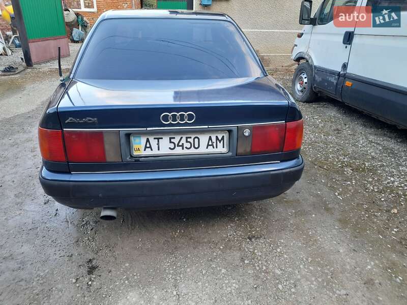 Седан Audi 100 1994 в Залещиках