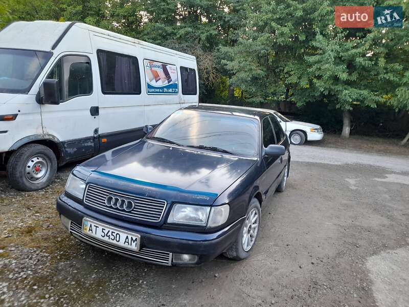 Седан Audi 100 1994 в Залещиках