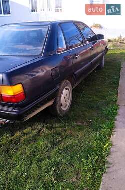 Седан Audi 100 1986 в Ивано-Франковске