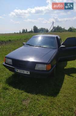 Седан Audi 100 1990 в Ровно