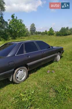 Седан Audi 100 1990 в Ровно