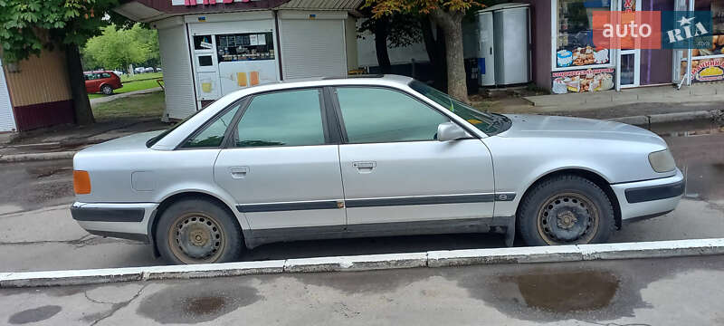 Седан Audi 100 1993 в Харькове