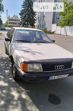 Седан Audi 100 1984 в Шепетовке