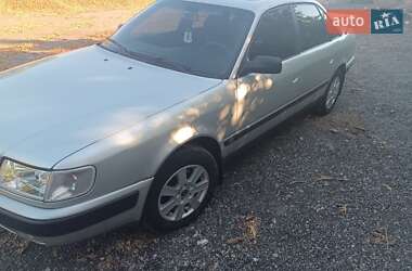 Седан Audi 100 1992 в Знаменовке
