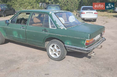 Седан Audi 100 1981 в Черняхове