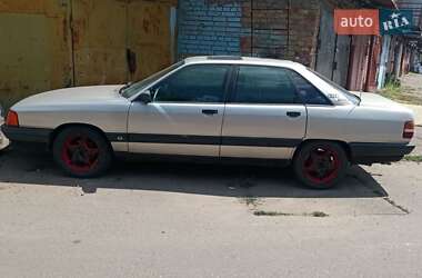 Седан Audi 100 1988 в Киеве