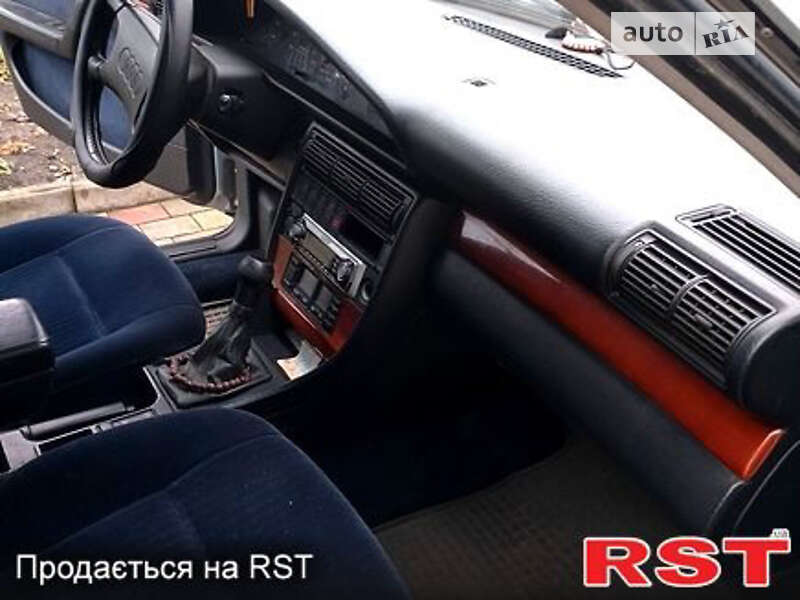 Седан Audi 100 1991 в Тараще фото 2 Седан Audi 100 1991 в Тараще