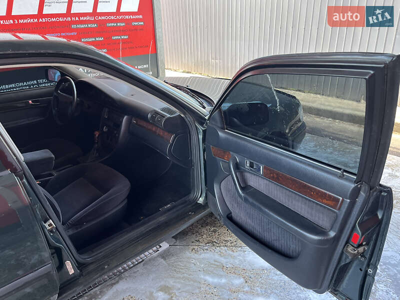 Седан Audi 100 1993 в Києві
