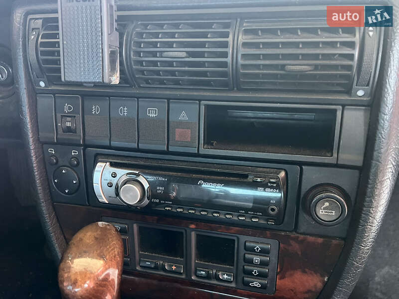 Седан Audi 100 1993 в Києві