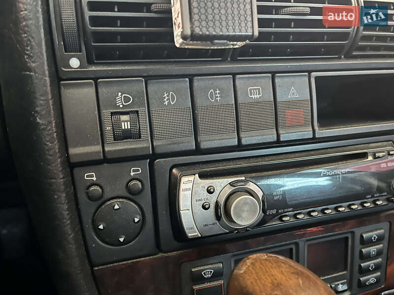 Седан Audi 100 1993 в Києві