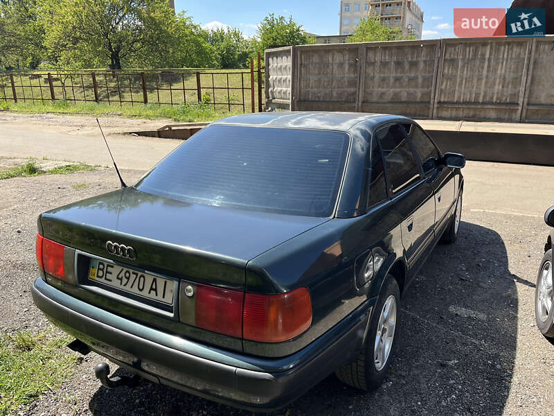 Седан Audi 100 1993 в Києві