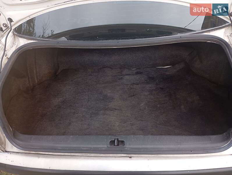 Седан Audi 100 1991 в Житомире