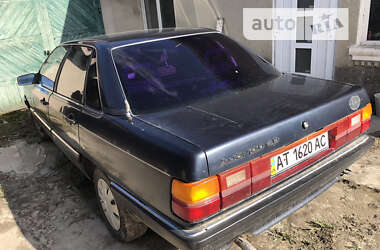 Седан Audi 100 1983 в Ровно