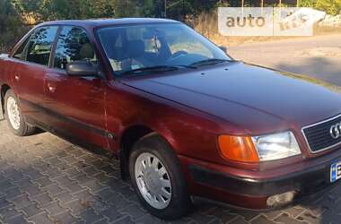 Седан Audi 100 1992 в Глухові