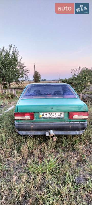 Седан Audi 100 1982 в Пулинах