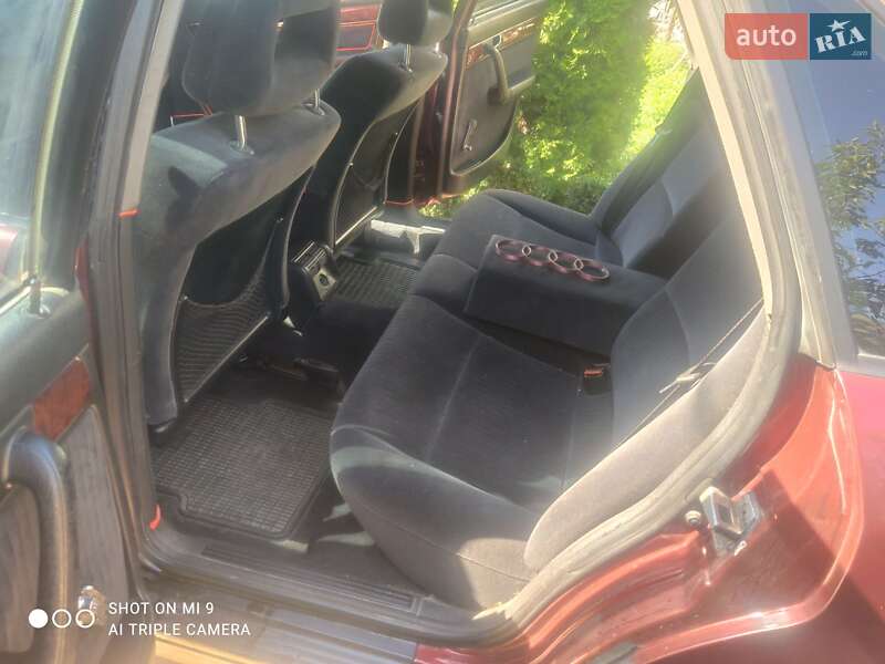 Седан Audi 100 1991 в Вольнянске