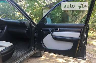 Седан Audi 100 1994 в Тараще