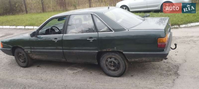 Седан Audi 100 1986 в Львове