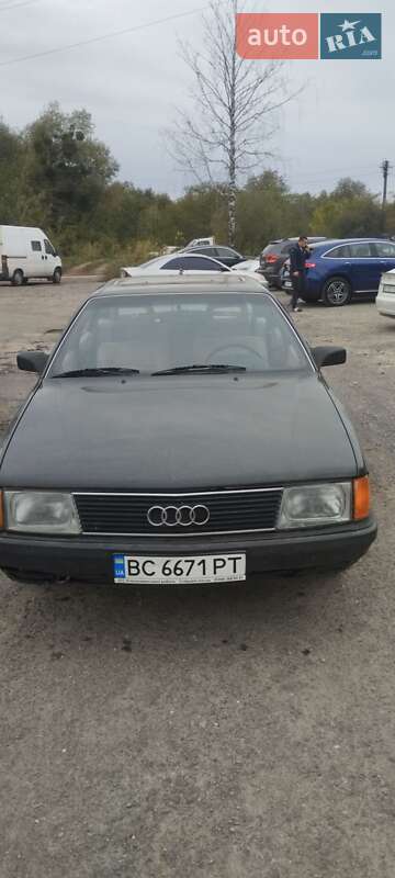 Audi 100 1986 Audi 100 1986