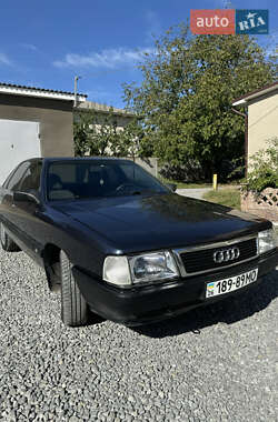 Седан Audi 100 1991 в Глибокій