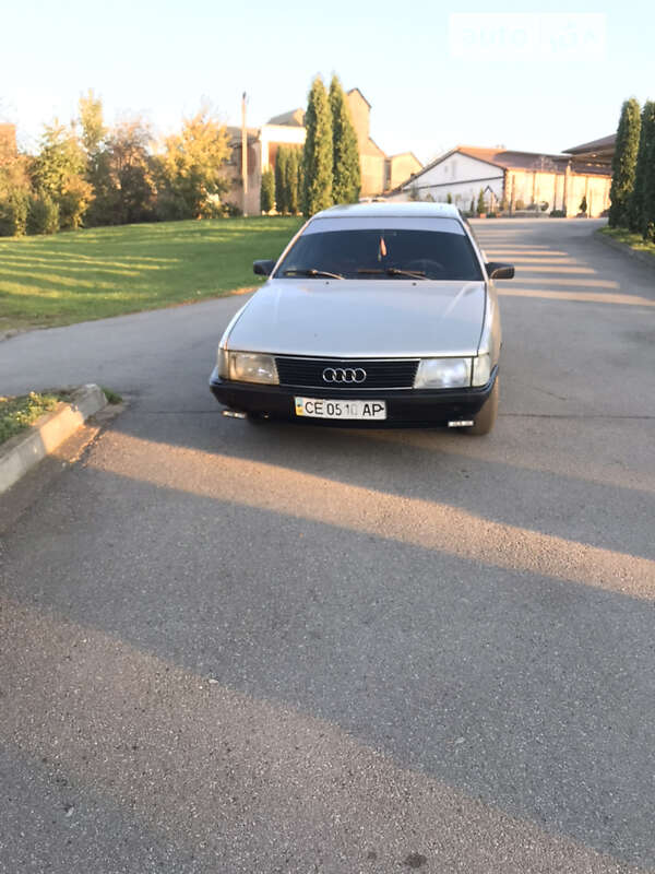 Седан Audi 100 1984 в 
