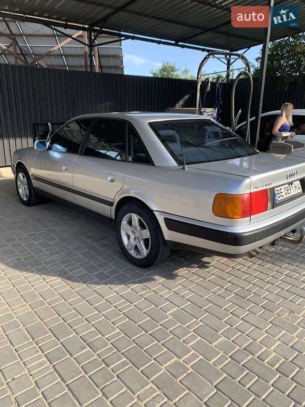 Седан Audi 100 1991 в Первомайську