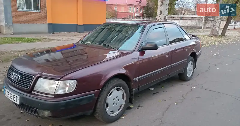 Audi 100