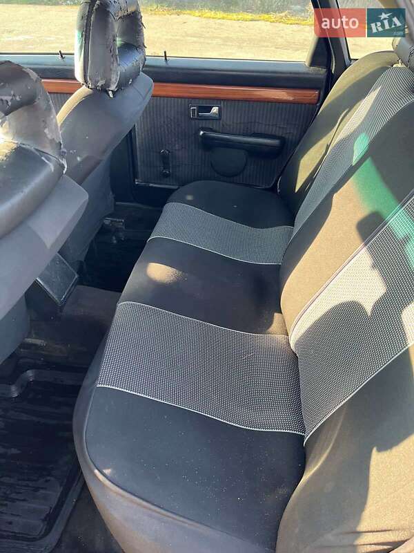 Седан Audi 100 1989 в Ровно