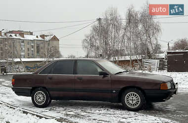 Седан Audi 100 1988 в Ровно